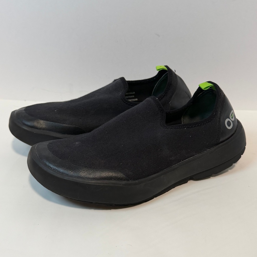 Oofos OOmg Eezee Low back Womens 8 Black Recovery Slip On Sneaker